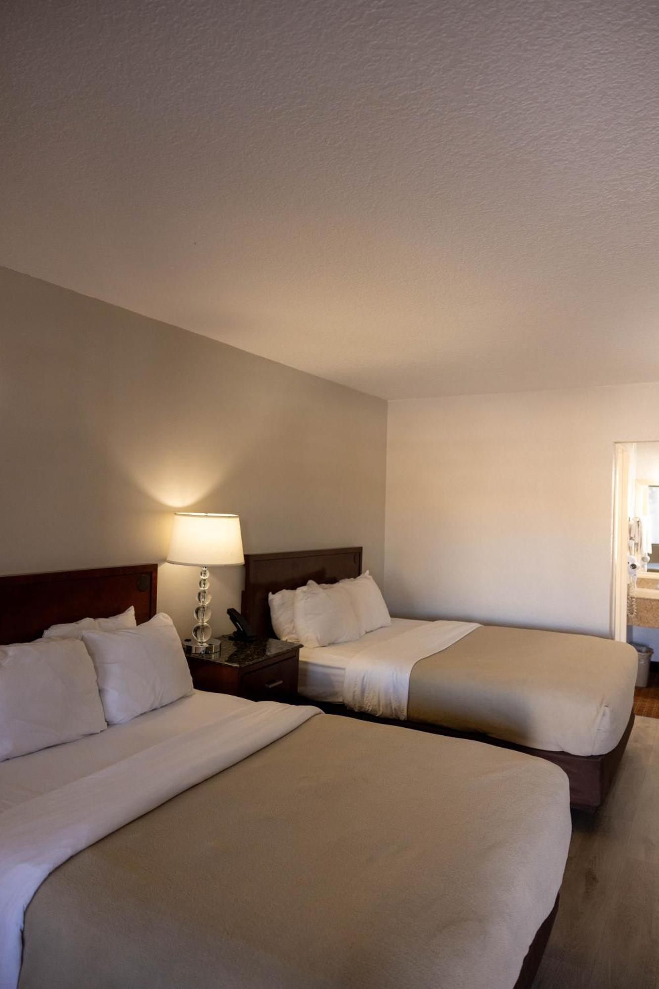 Quality Inn & Suites Lake Havasu City Exterior foto